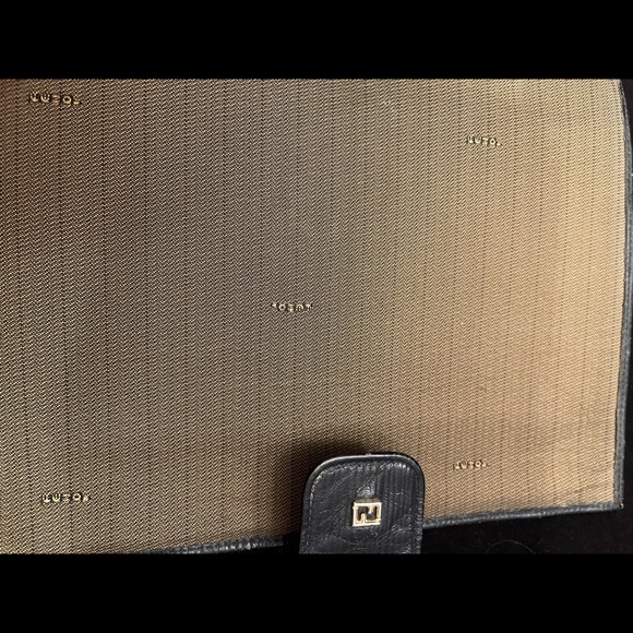 Vintage Fendi Leather Agenda Planner - Picture 2 of 16